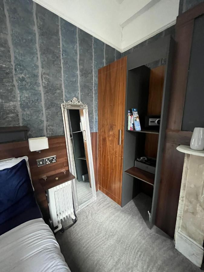Upstairs Studio - Private Kitchenette And Small En-Suite Dublin Exterior photo