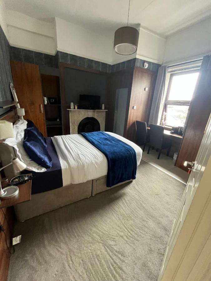 Upstairs Studio - Private Kitchenette And Small En-Suite Dublin Exterior photo
