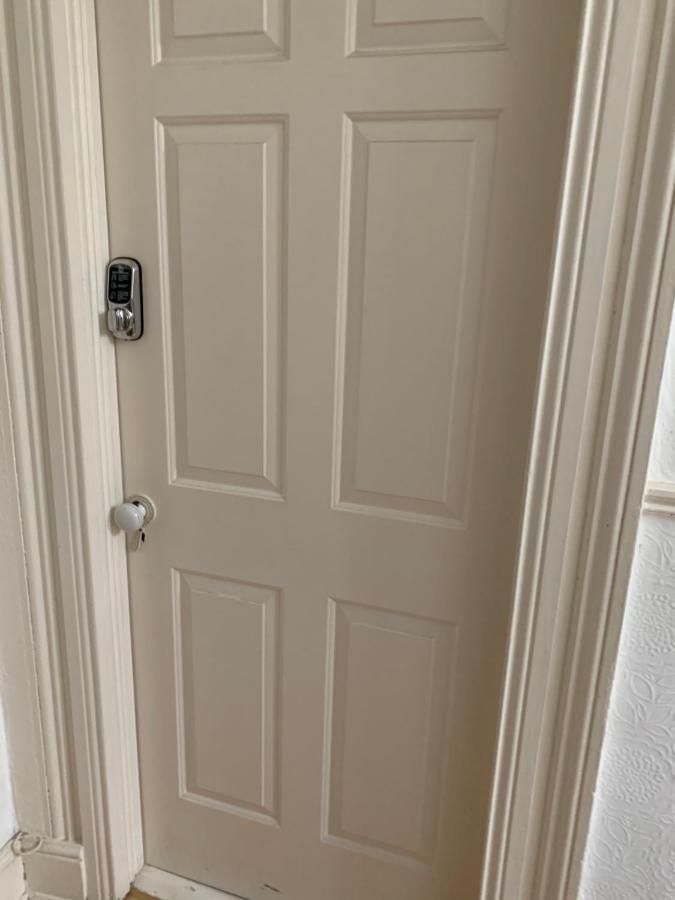 Upstairs Studio - Private Kitchenette And Small En-Suite Dublin Exterior photo